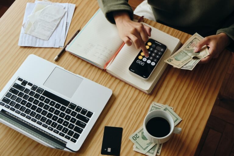 5 Money Moves Every Woman in Her 30s and 40s Should Make Right Now